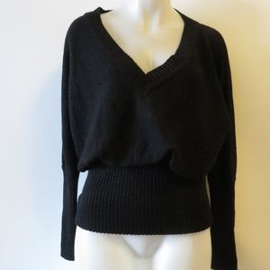 SCOOP BEACH V-NECK PULL-OVER SWEATER S: LARGE *